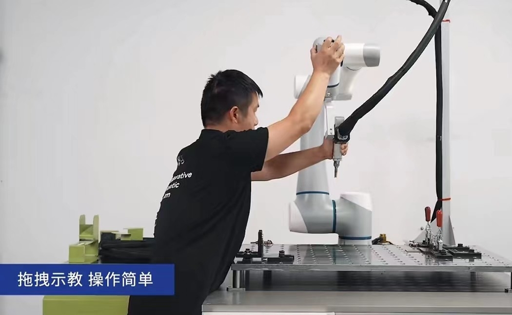 Sparen Sie cobot verwenden allgemein mit Achse des 1300mm Strecken-kooperativer Roboter-6 für Schweißgeräte