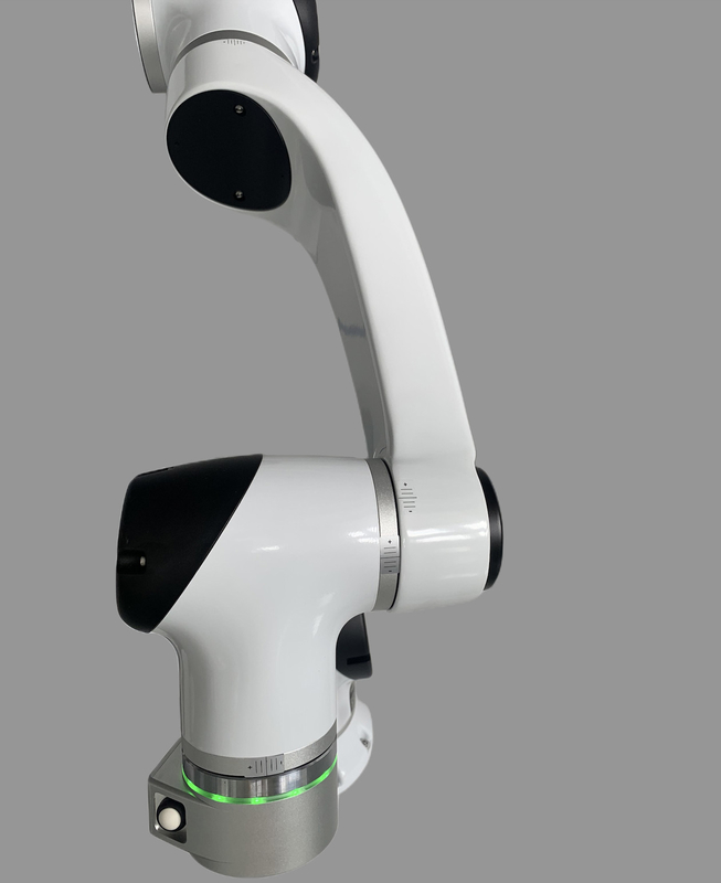Industrieller Robotermanipulator-Arm, der System für die Werkzeugmaschine lädt stapelt, Prozess entladend