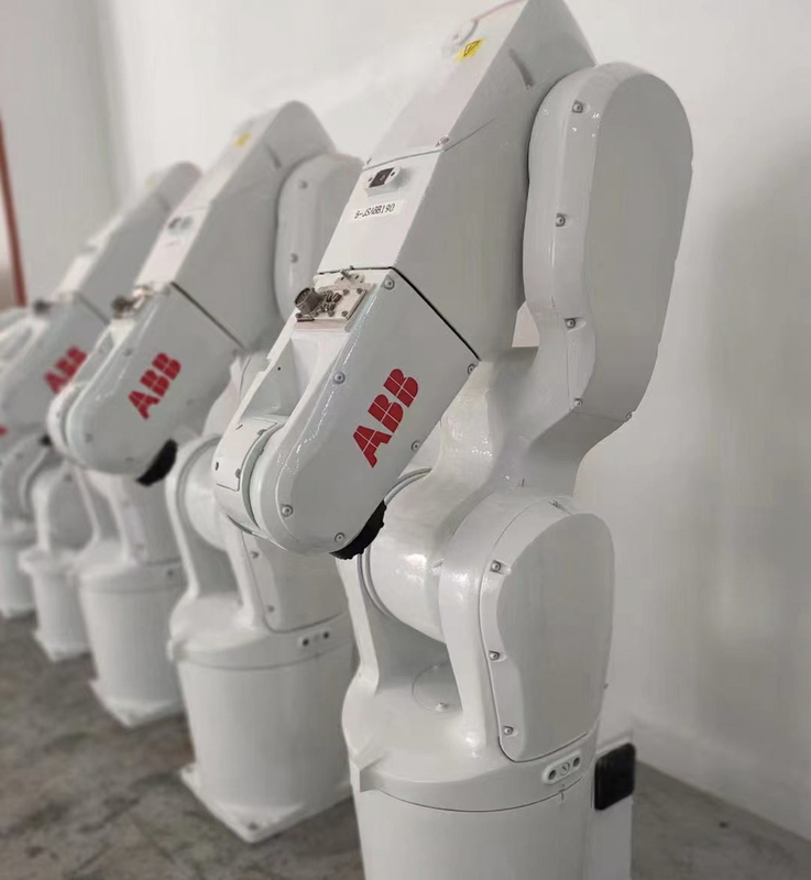 ABB IRB1200-5/0.9 Achsen-Arbeit des Industrieroboter-Arm-6 mit dem Visions-Roboter gut an der Versammlung