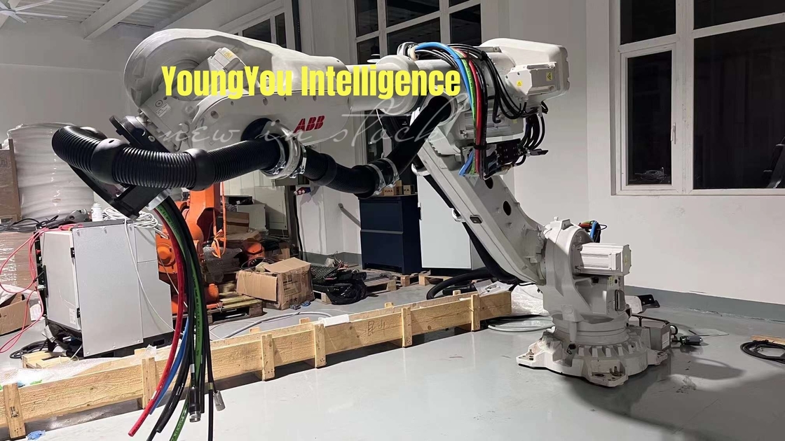Mechanischer Abb-Roboter-Arm für Batterie-Satz-Linie 2600mm des Verkaufs-ABB IRB 6700 zugeführte