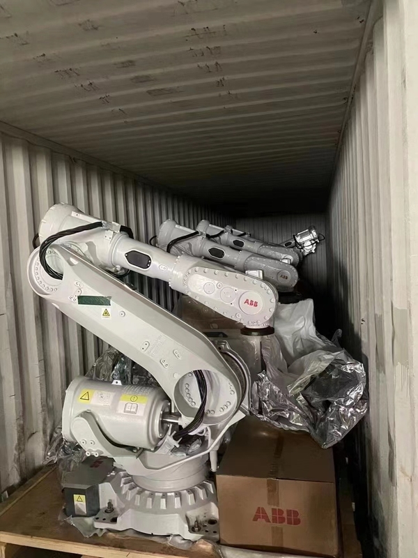 Roboter-Arm-zugeführter Prozess ABB IRB 6700 ABB der Batterie-Satz-Linie 3 Meter