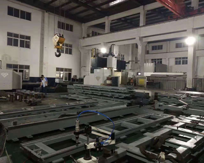 Justierbarer Roboter-linearer Schiene Cnc, der für halbgeschlossene Schiene in der rauen Umwelt verstärkt