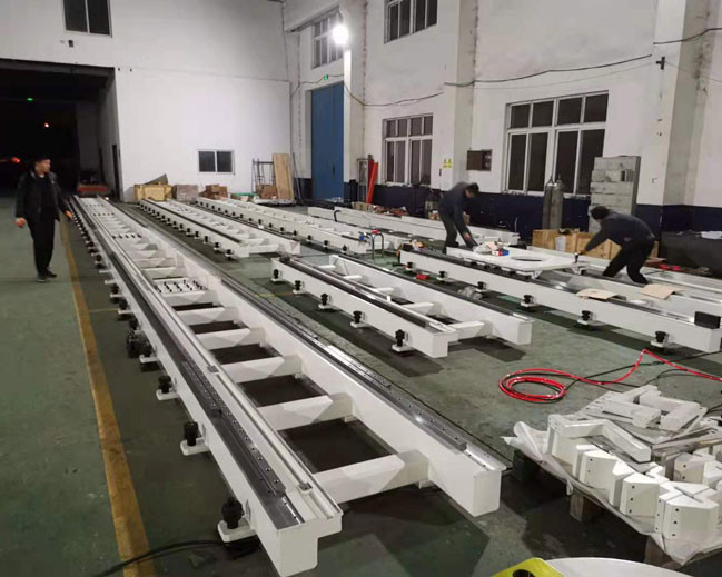 Justierbarer Roboter-linearer Schiene Cnc, der für halbgeschlossene Schiene in der rauen Umwelt verstärkt