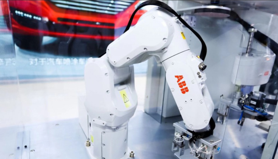 Der Sechs-Achse Abb-Roboter-Arm, der schnitzt, Roboter IRB 8700 formend, palettiert schweißende Automobilfabriken