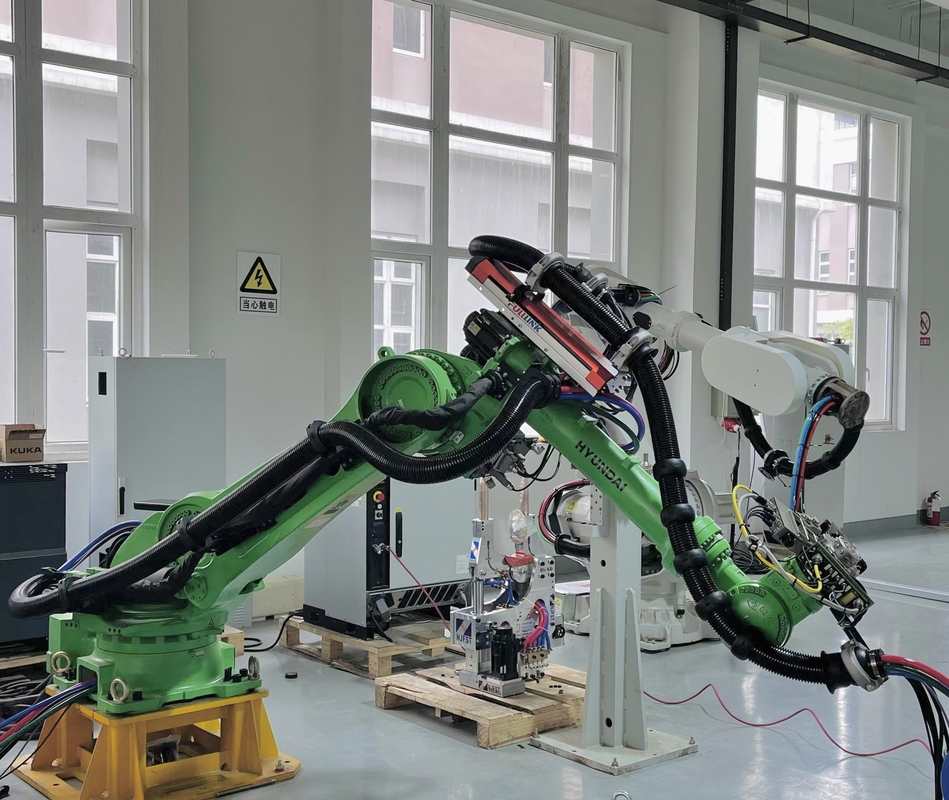 1 - 6 Achsen Linienpaket Standort Roboter Outfits Pack für anpassungsfähige Roboteranwendungen